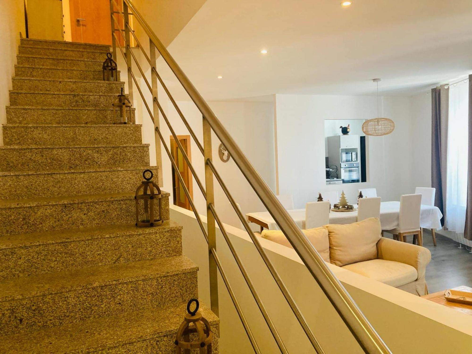 C'Est Une Maison Bleue การ์กาซอน ภายนอก รูปภาพ